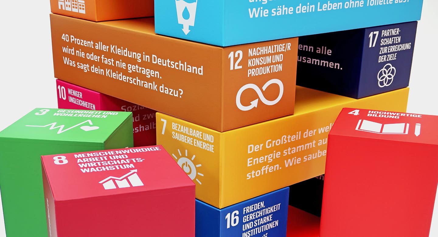 Bei KW: Foliendruck, Plotten, Folienplott, Präzisionsverklebung, Vollverklebung